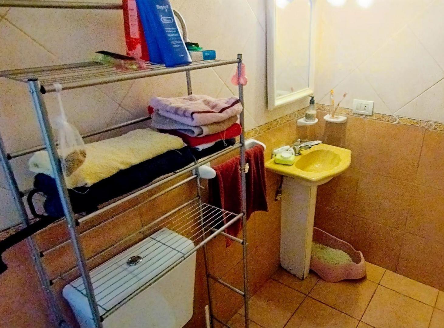 Foto de OPORTUNIDAD EN SARANDÍ -6 MONOAMBIENTES + GARAGE, imagen 4