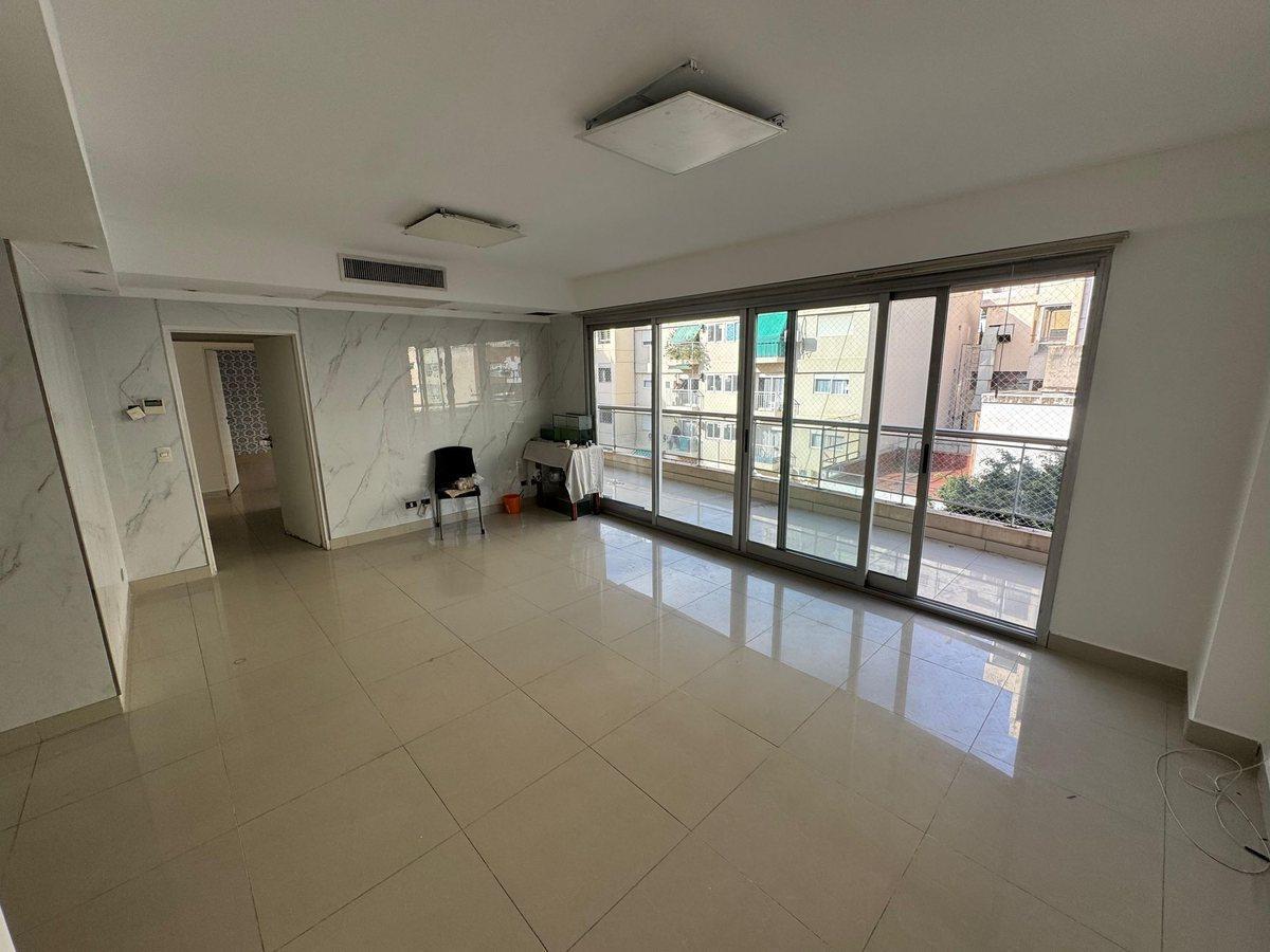 Foto de VENTA DEPARTAMENTO 4 AMBIENTES COCHERA BALVANERA, imagen 3