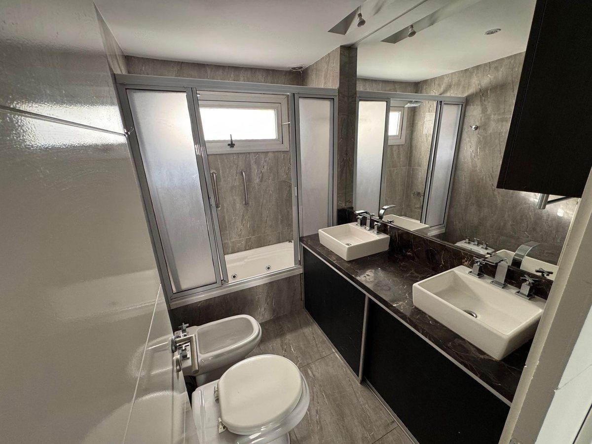 Foto de VENTA DEPARTAMENTO 4 AMBIENTES COCHERA BALVANERA, imagen 4