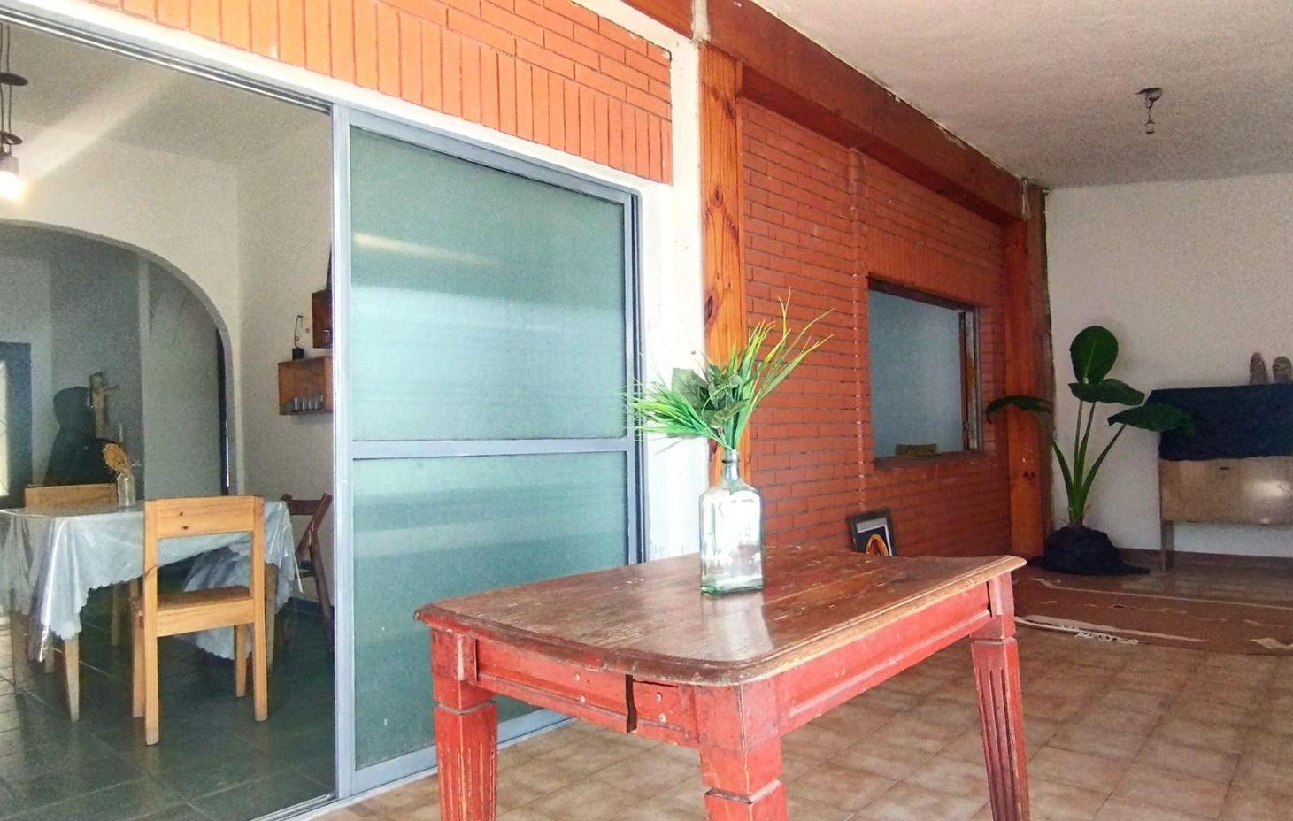 Foto de VENTA CASA 4 AMBIENTES CON DPTO EN FONDO QUILMES, imagen 5
