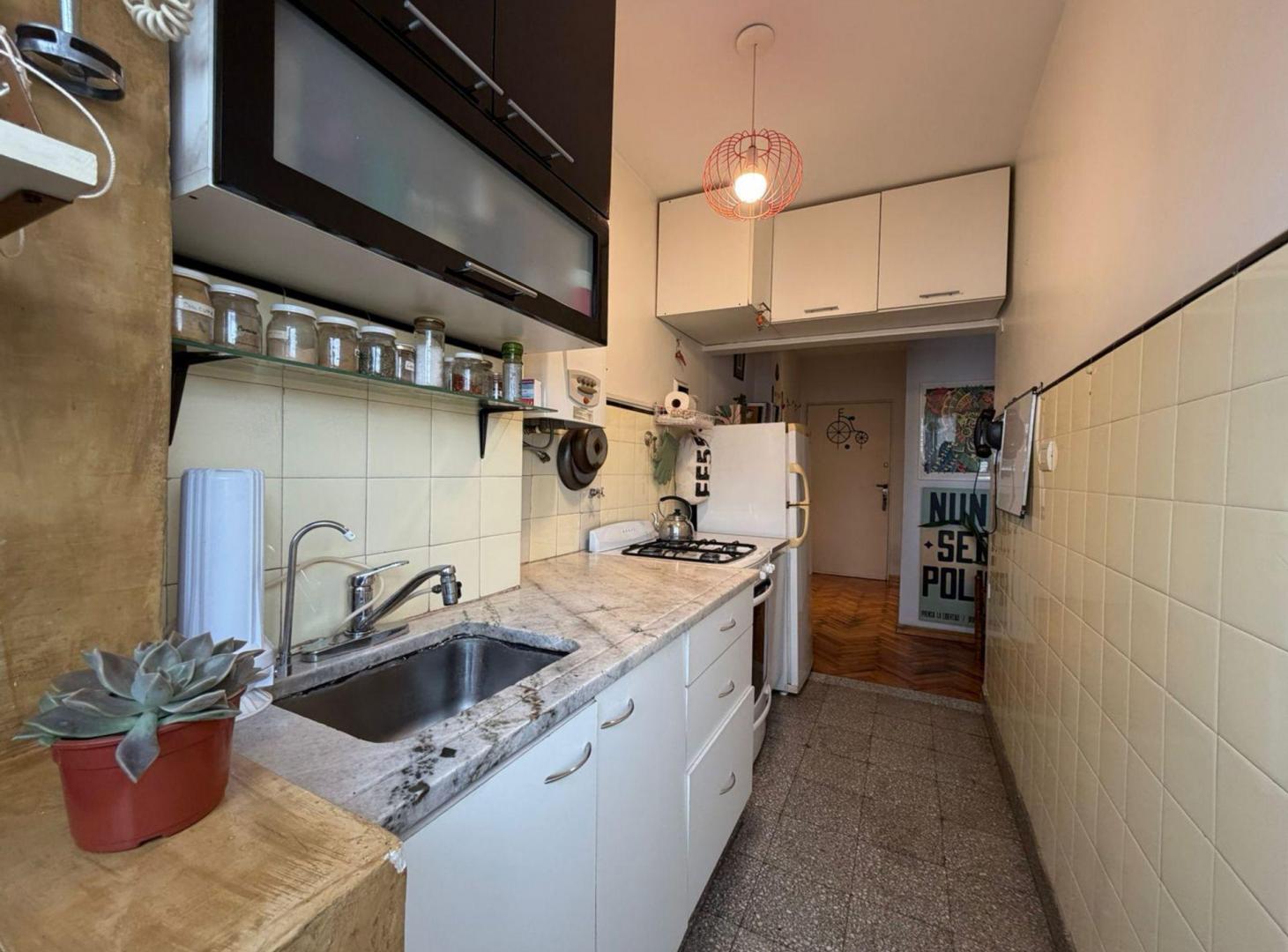 Foto de VENTA 2 AMB. C/BALC. APTO CREDITO Y PERMUTA.BOEDO., imagen 3