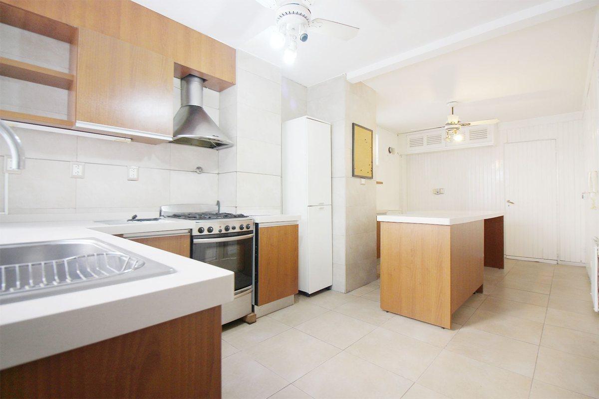 Foto de OPORTUNIDAD IMPECABLE PISO ENTERO ,ALTO ,FRENTE, imagen 1