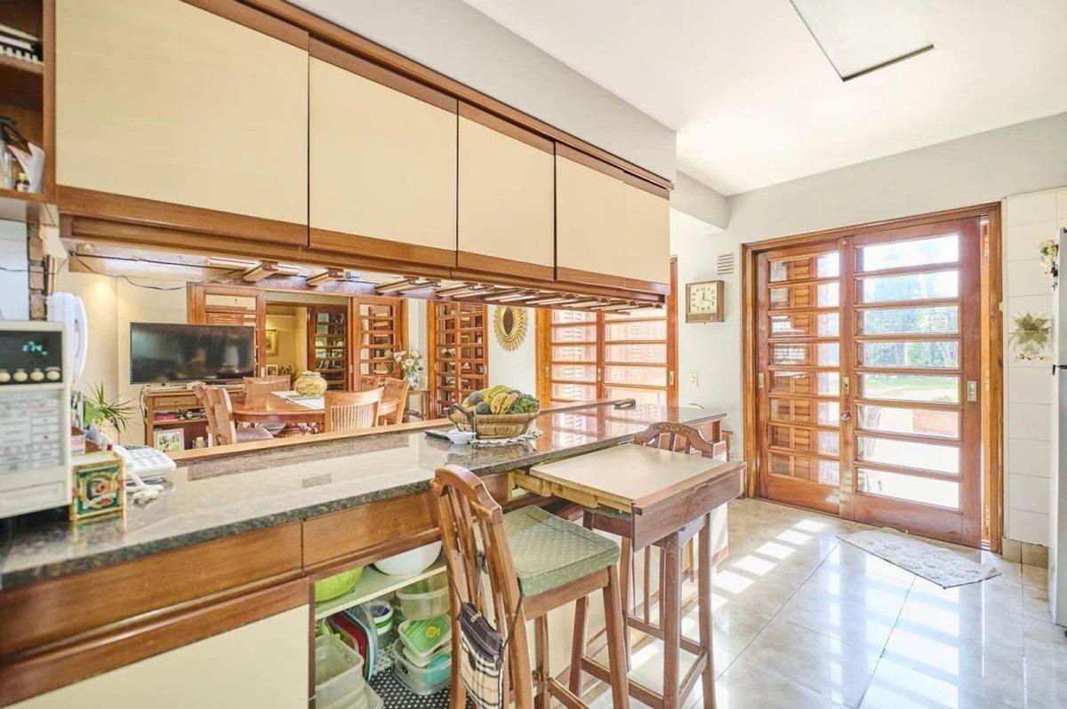 Foto de VENTA CASA 5 AMBIENTES PILETA JARDIN QUINCHO BANF, imagen 5