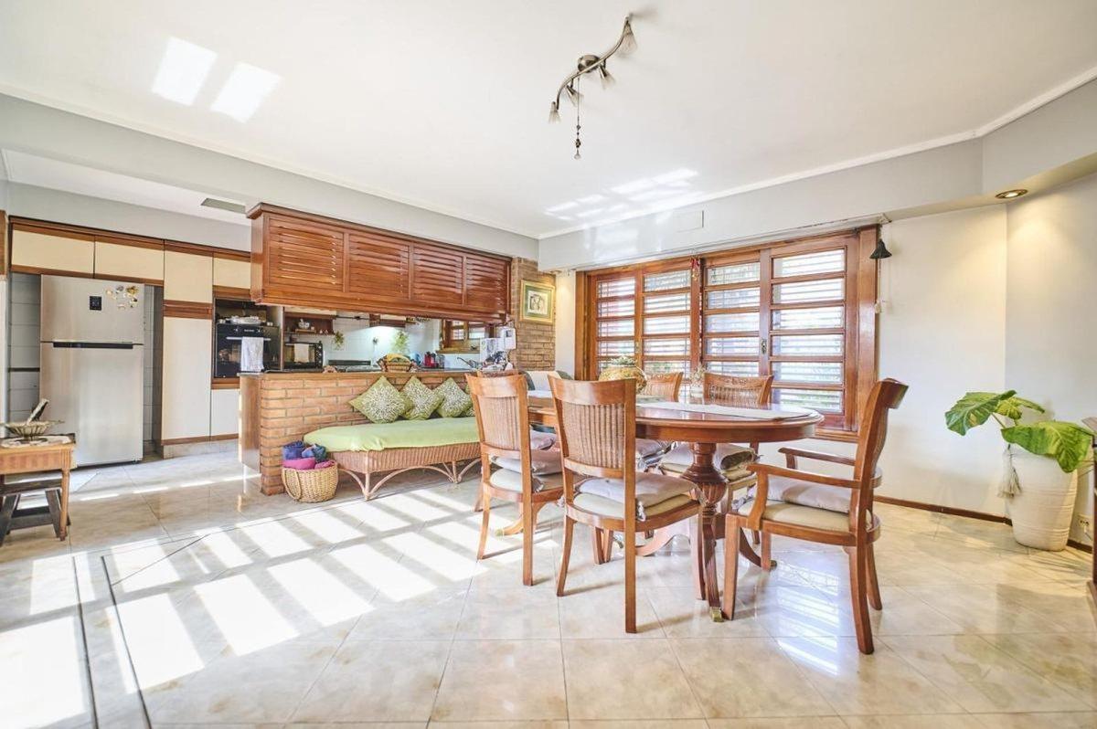 Foto de VENTA CASA 5 AMBIENTES PILETA JARDIN QUINCHO BANF, imagen 1