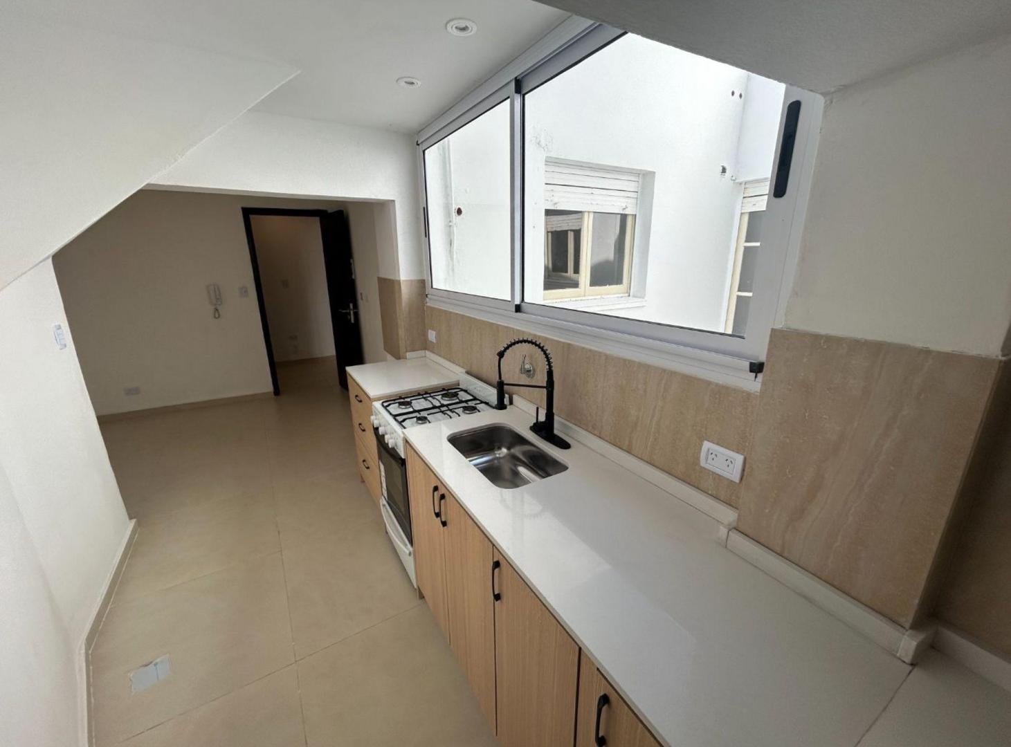 Foto de PH 4 AMBIENTE CON TERRAZA RECICLADO BARRACAS VENTA, imagen 2