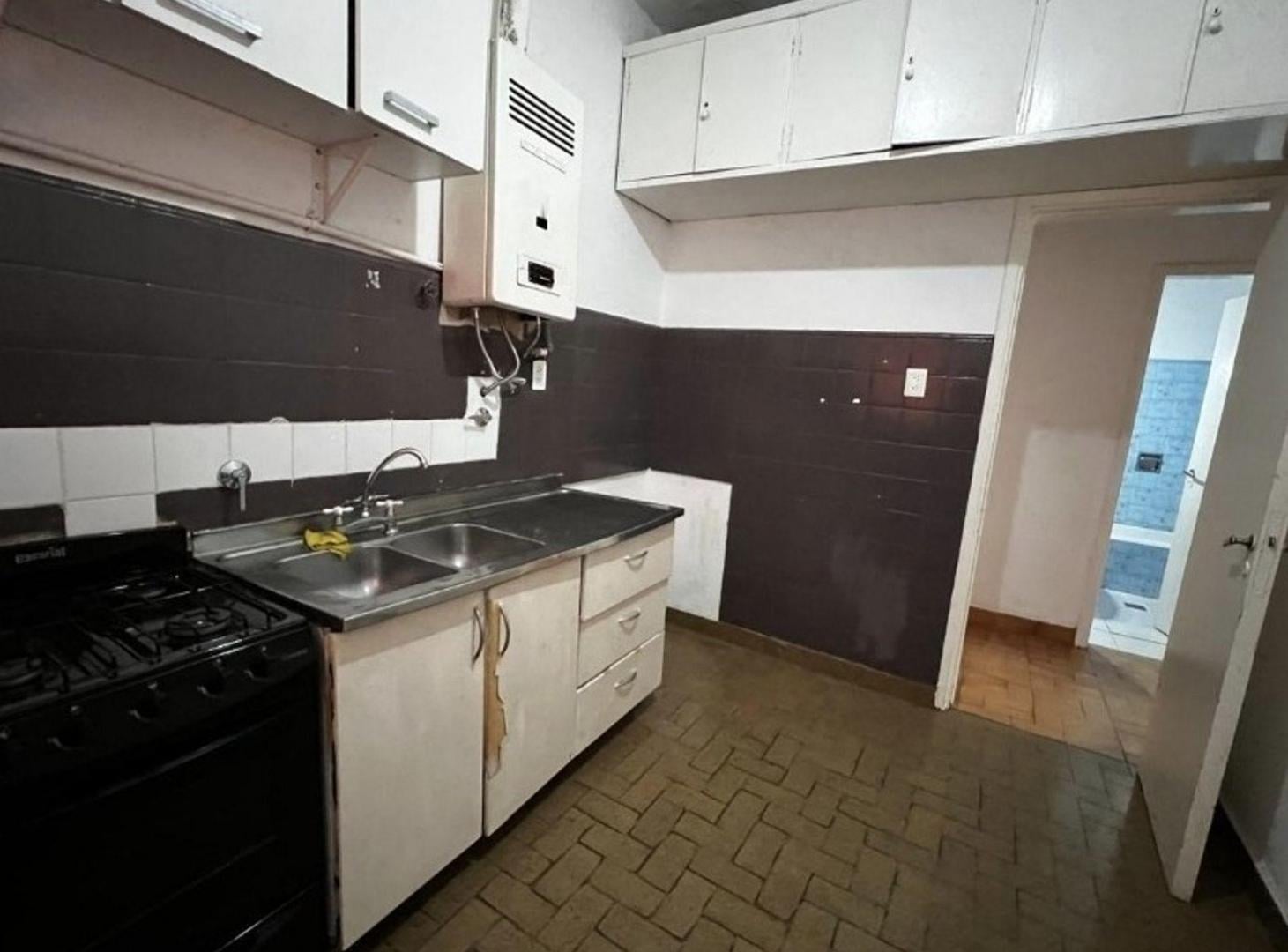 Foto de Venta Casa con parque en Olivos, imagen 2