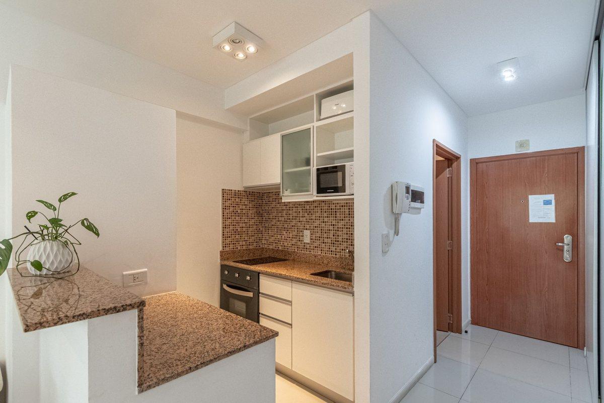 Foto de Alquiler Monoambiente RECOLETA con BALCON Luminoso, imagen 4