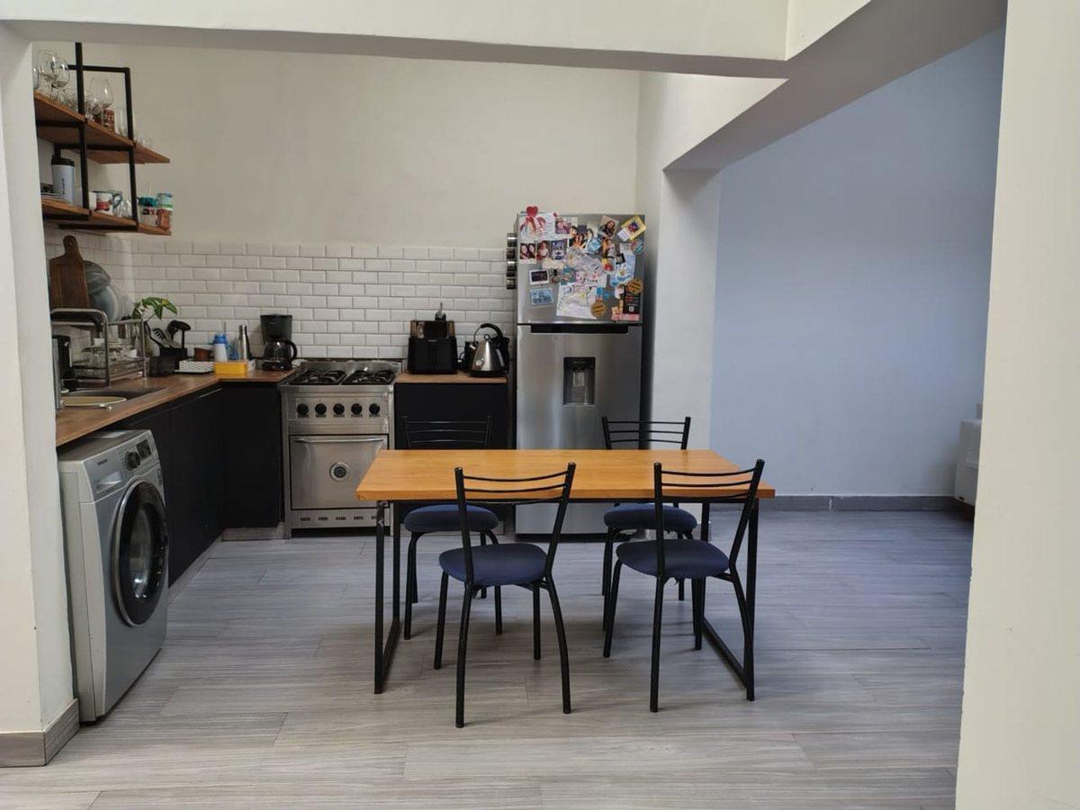 Foto de CASA DE 3 AMBIENTES EN VENTA EN LANUS CON TERRAZA, imagen 1