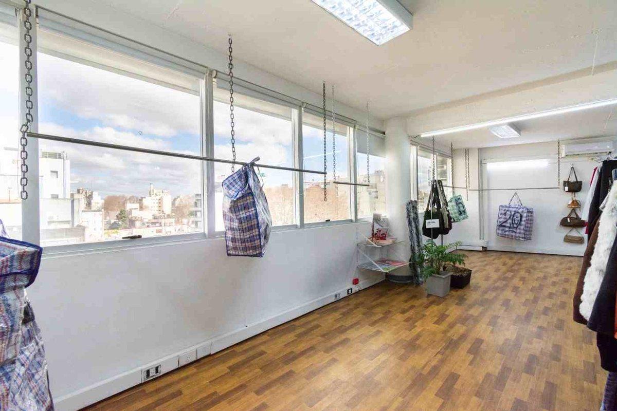 Oficina con Cochera RENTA Edificio Corp Seg 24hs
