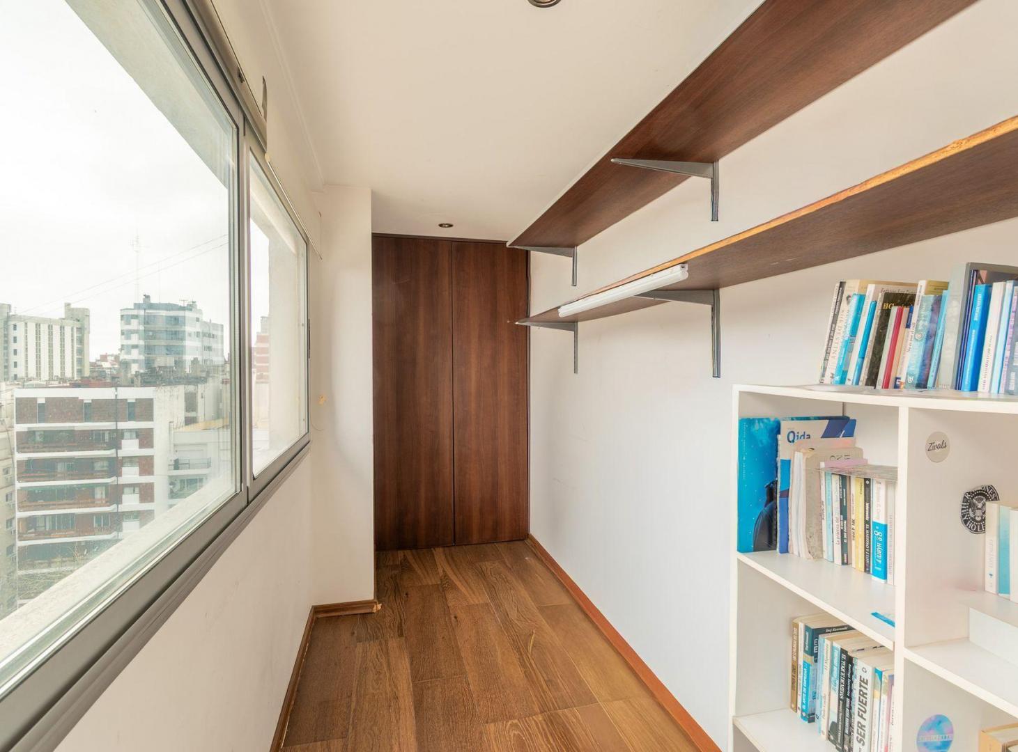 Foto de EN VENTA BARRIO NORTE RECOLETA PISO 11 CON BALCÓN, imagen 3
