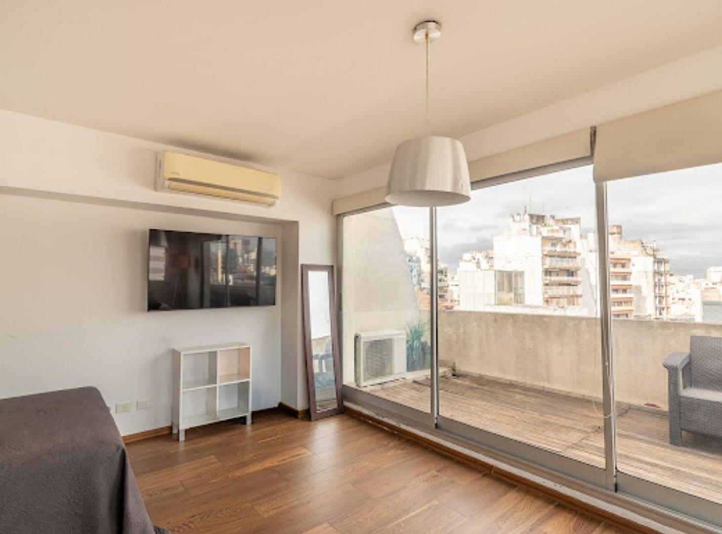 Foto de EN VENTA BARRIO NORTE RECOLETA PISO 11 CON BALCÓN, imagen 2