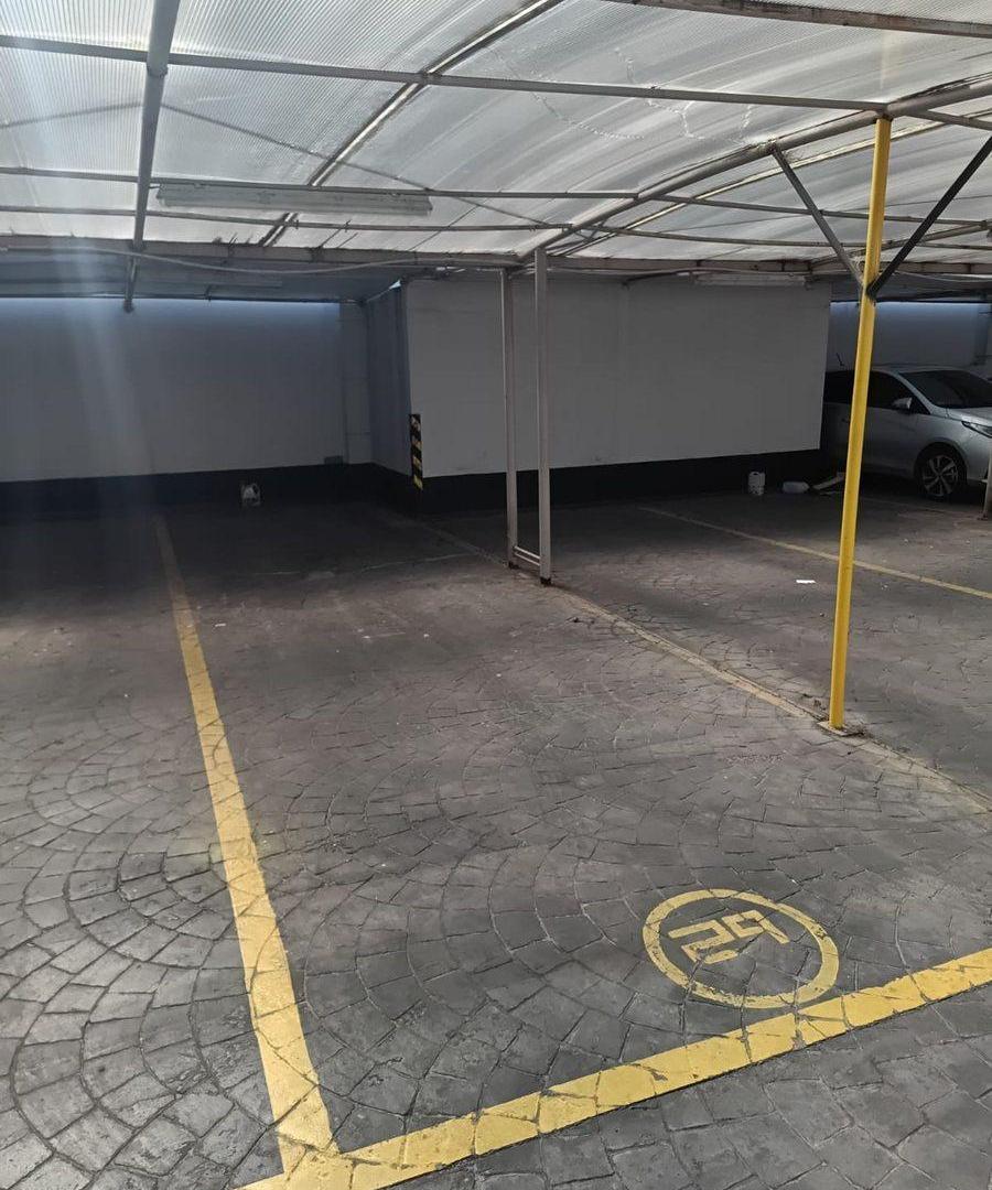 Foto de COCHERA DOBLE EN VENTA AV. AVELLANEDA 2400, imagen 3
