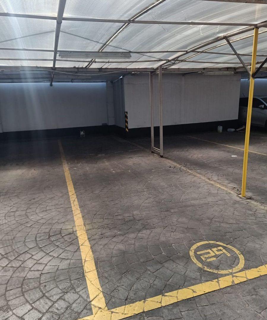 Foto de COCHERA DOBLE EN VENTA AV. AVELLANEDA 2400, imagen 1