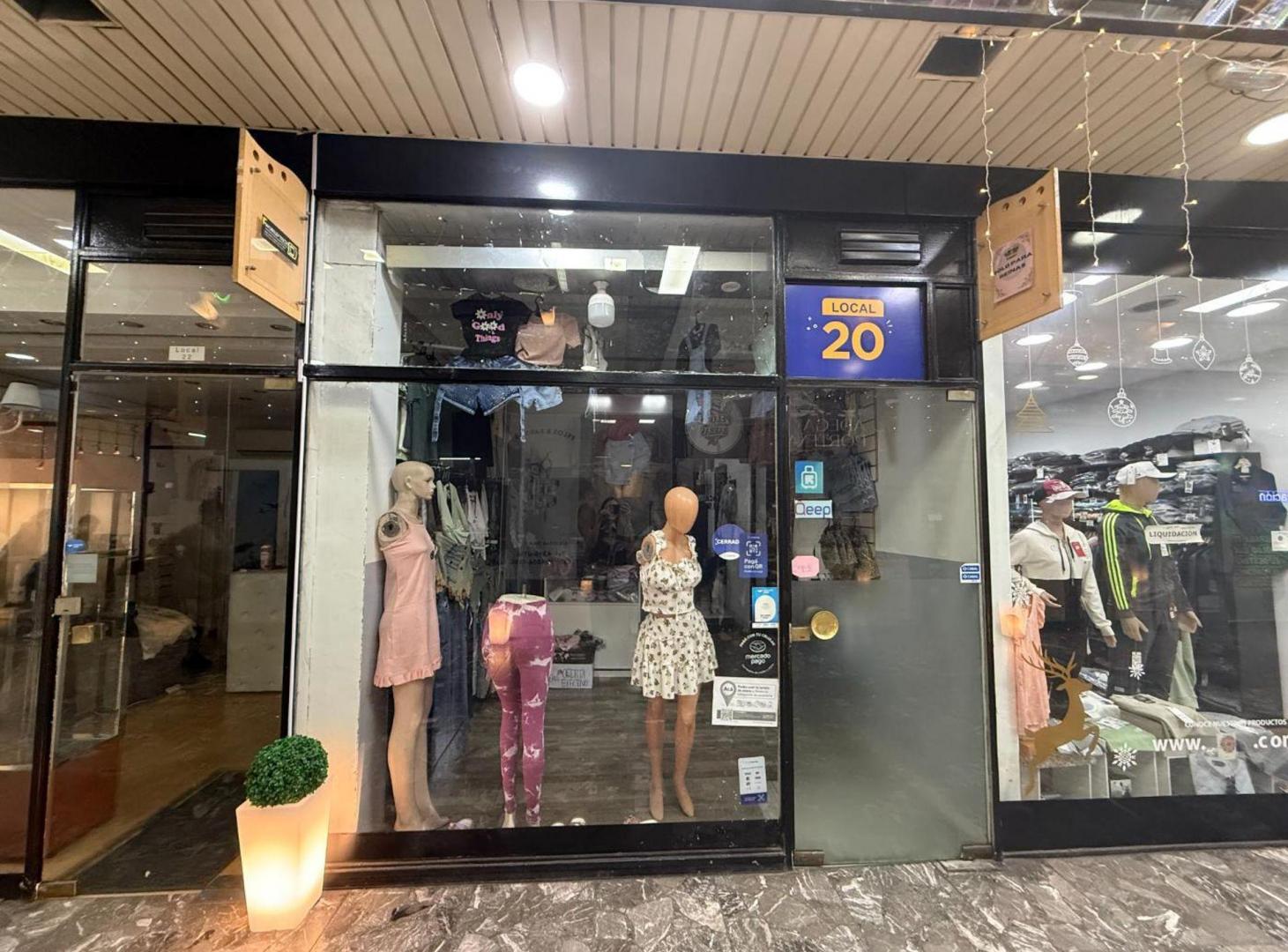 Foto de VENTA LOCAL EN GALERÍA COLON FLORIDA 360, imagen 2