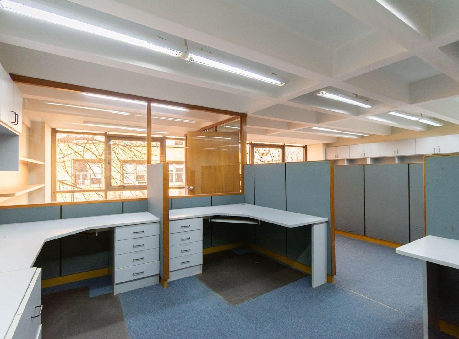 Foto de Oficina Piso 3 Entero Excelente Ubicacion y Estado, imagen 5
