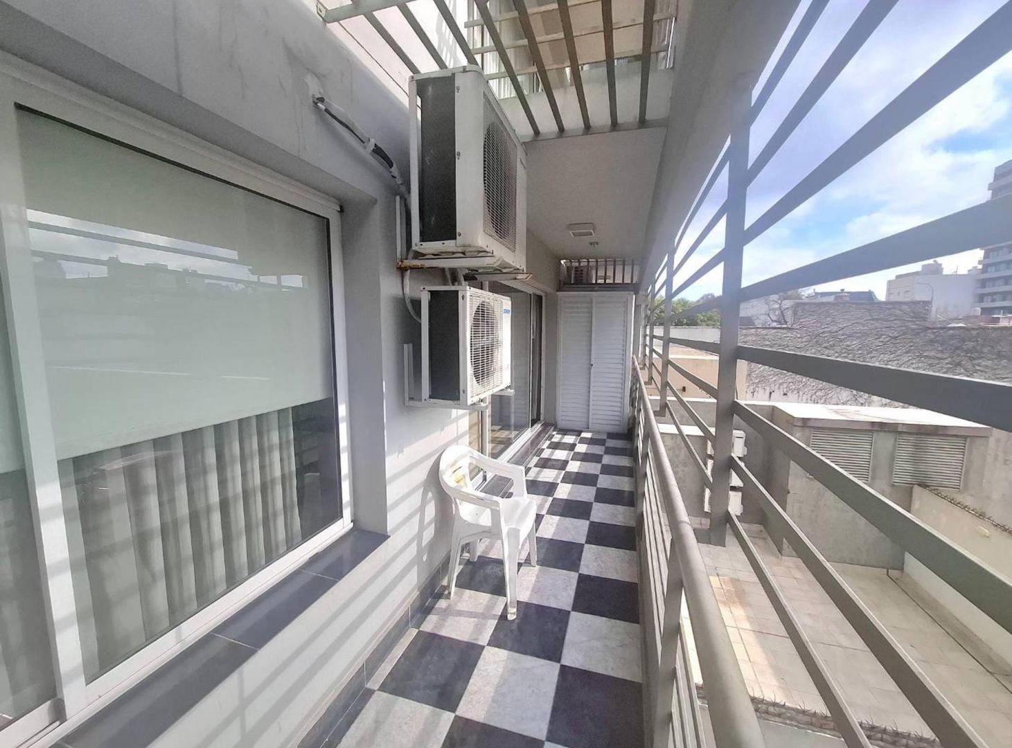 Foto de VENTA DEPTO. 2AMB-BALCON/COCH-AV.INDEP 3600-BOED0, imagen 1