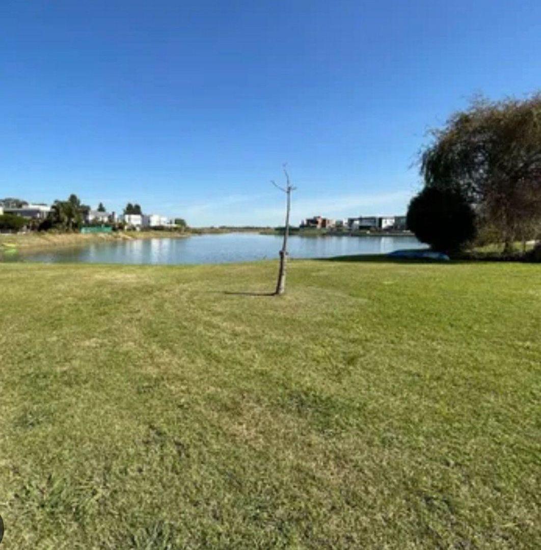 Foto de VENTA/PERMUTA Lote Principado de San Vicente 685mt, imagen 5