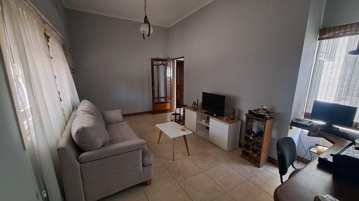 Foto de VENTA CASA 5 AMBIENTES COCHERA JARDIN MONTE GRANDE, imagen 5