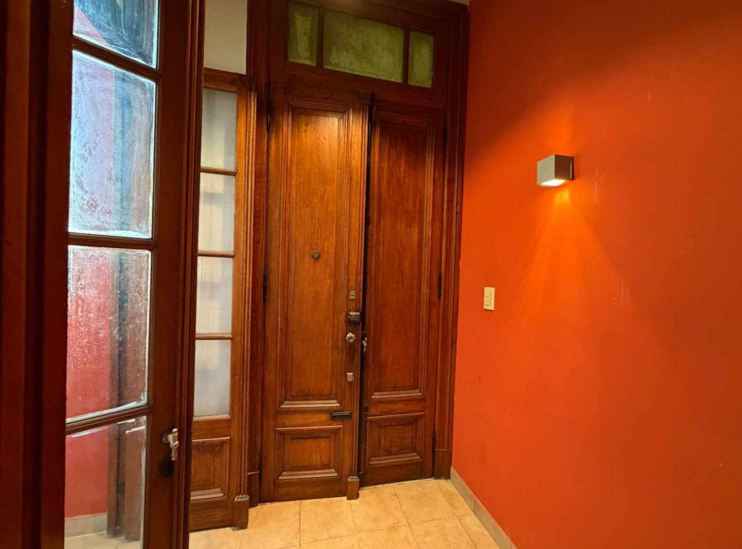 Foto de DEPTO 4 AMBIENTES + TERRAZA EN VENTA AV. BELGRANO, imagen 3