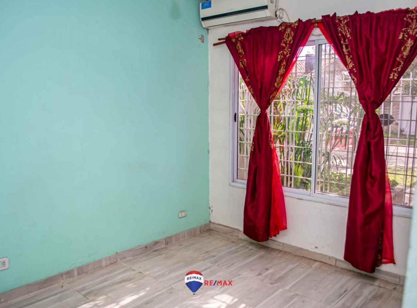 Foto de CASA 4 AMB JARDIN GALPON W. MORRIS, HURLINGHAM, imagen 2