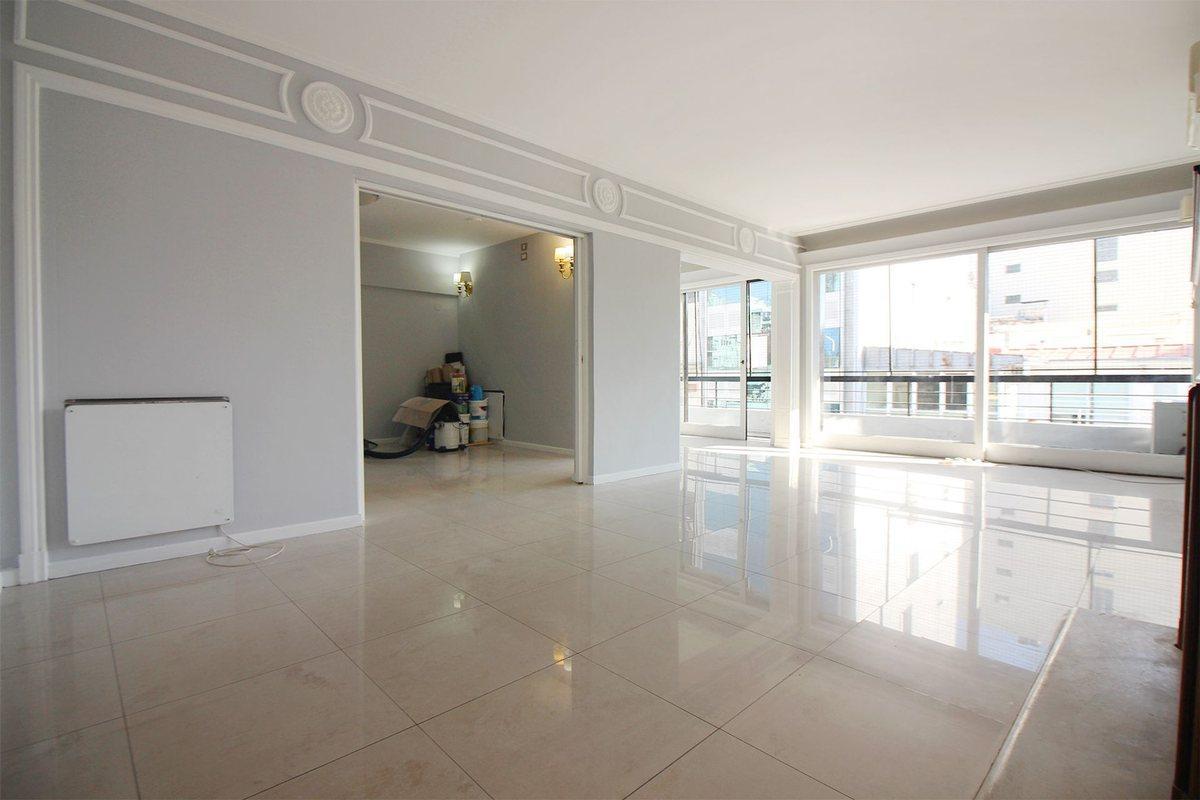 Foto de OPORTUNIDAD IMPECABLE PISO ENTERO ,ALTO ,FRENTE, imagen 1