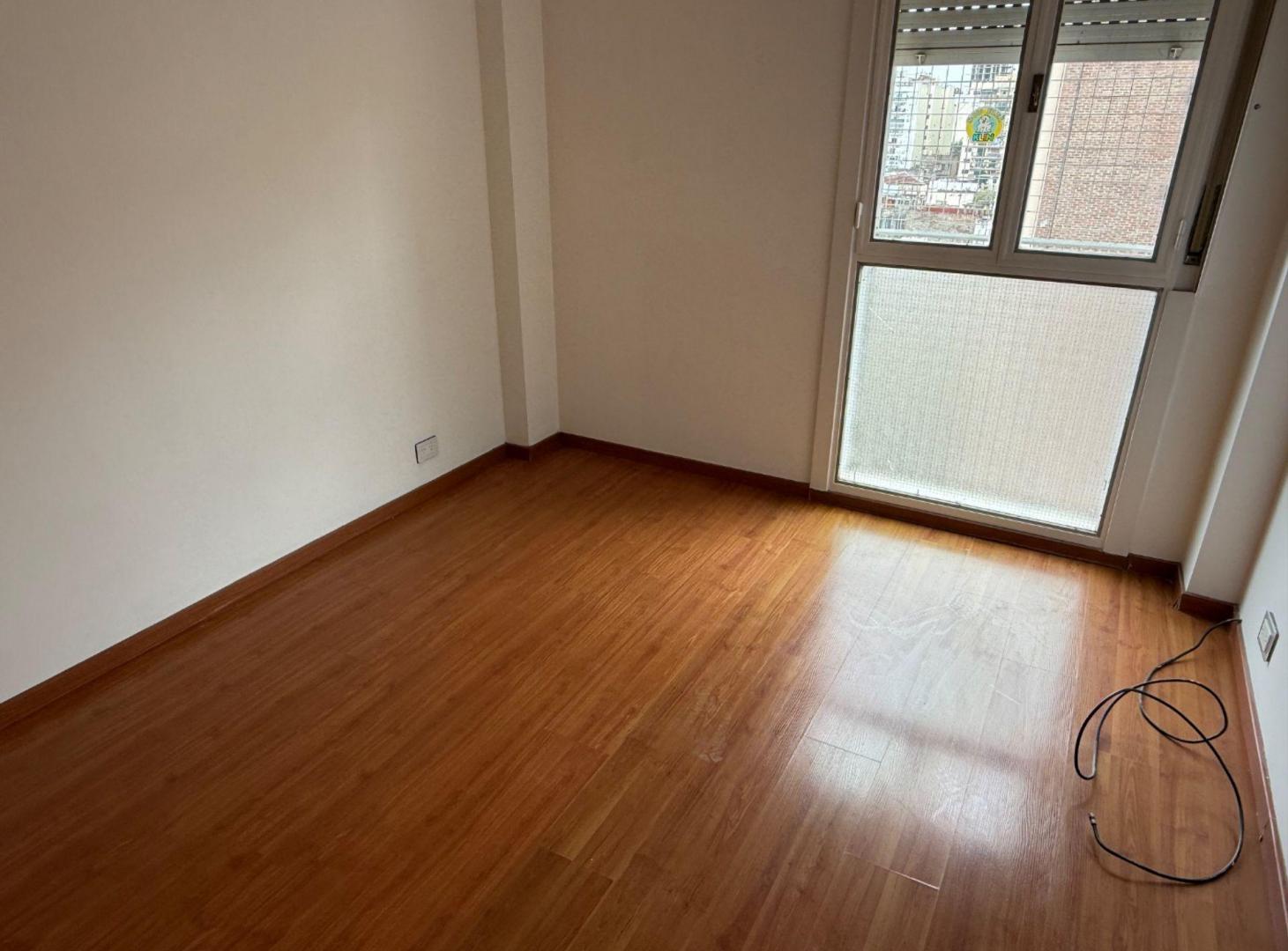 Foto de VENTA DEPARTAMENTO 3 AMB CON COCHERA, LA BOCA, imagen 4