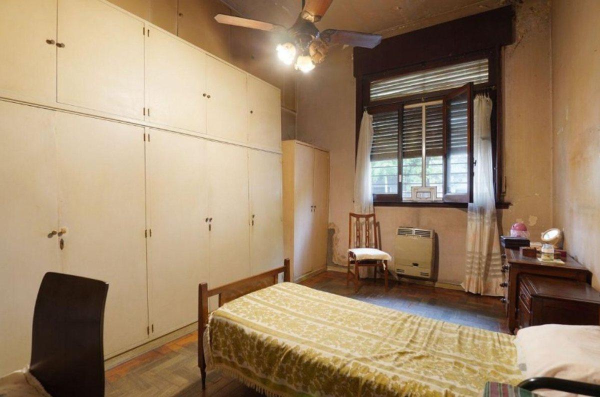 Foto de Venta casa 7 amb. a refaccionar Parque Chacabuco, imagen 4