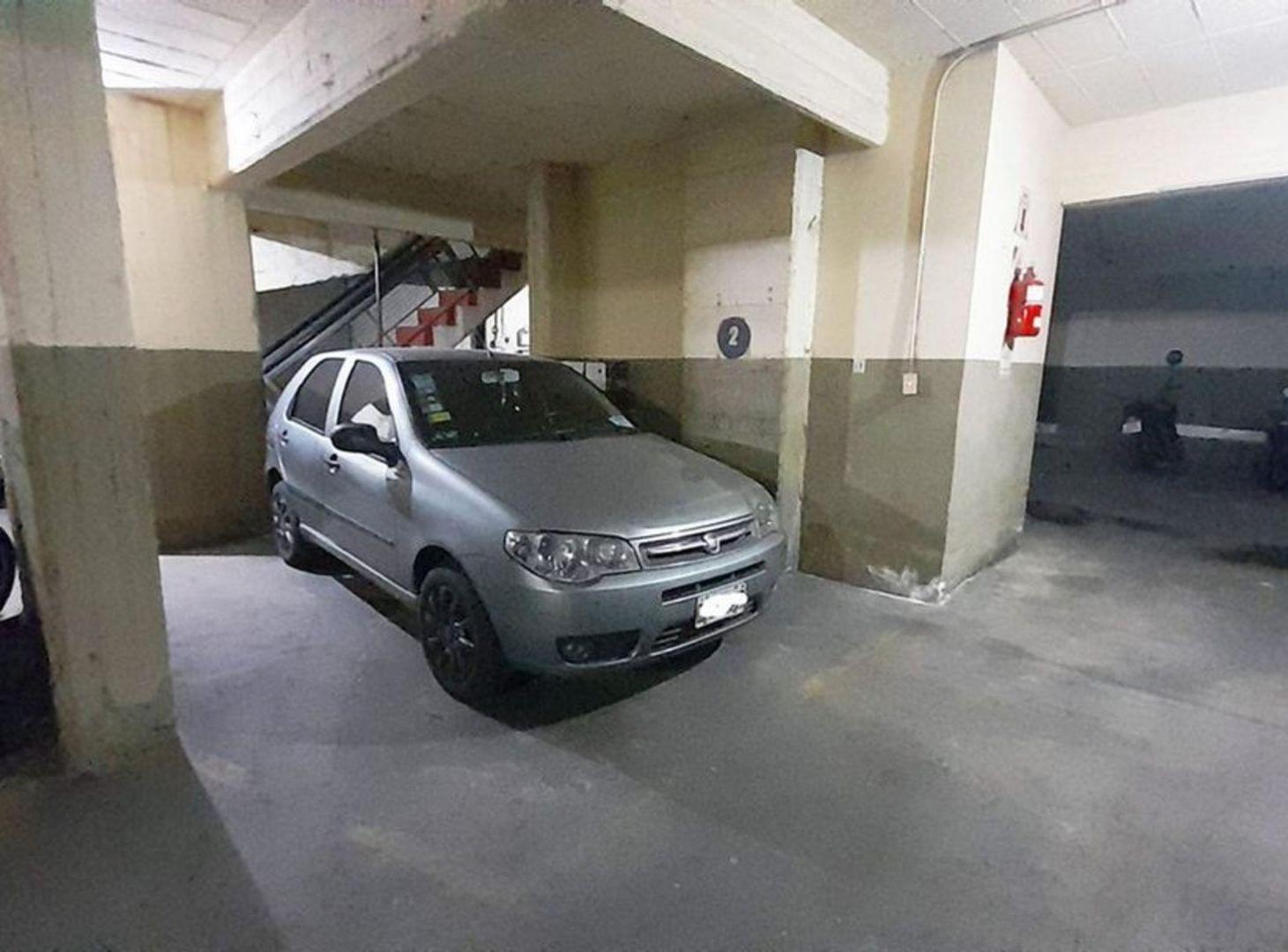 Foto de VENTA COCHERA FIJA CUBIERTA- 13 m² - Abasto, imagen 1