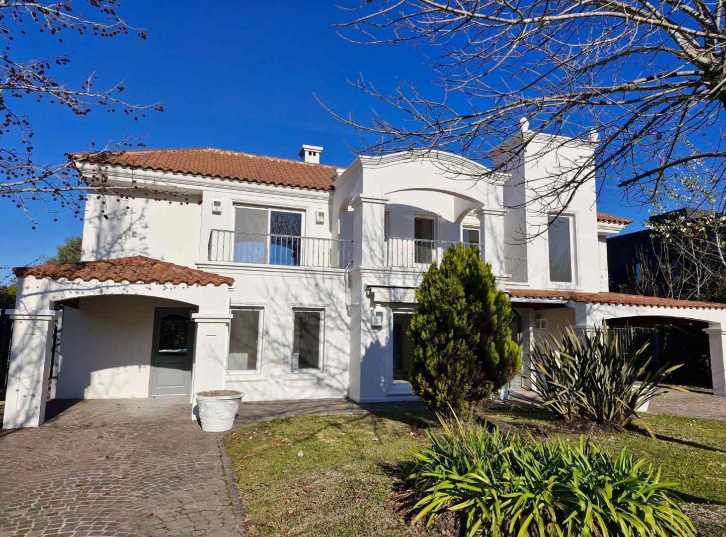 Foto de CASA EN SANTA MARÍA DE TIGRE CON QUINCHO Y PILETA, imagen 1