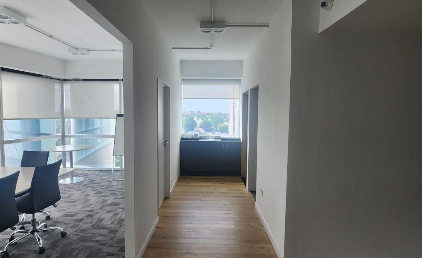 Foto de Oficina 227m2 en Torre de las Naciones c/ cochera, imagen 2
