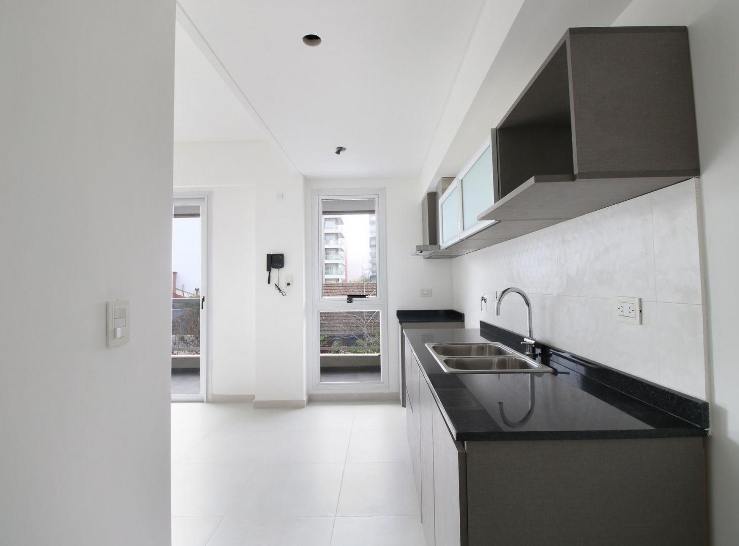 Foto de VENTA DOS AMBIENTES APTO CRÉDITO + COCHERA QUILMES, imagen 3