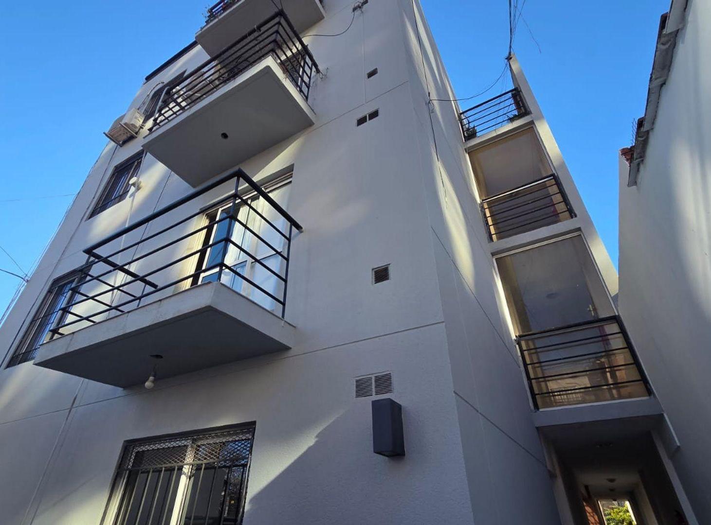 Foto de ALQUILER DEPARTAMENTO 2 AMBIENTES CON BALCON MORON, imagen 2
