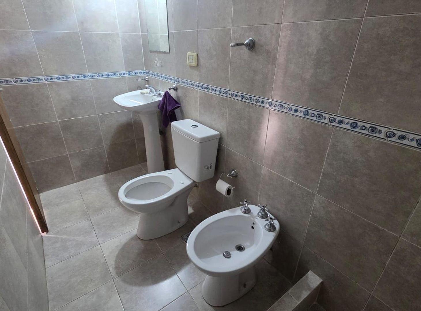 Foto de ALQUILER DEPARTAMENTO 2 AMBIENTES CON BALCON MORON, imagen 5