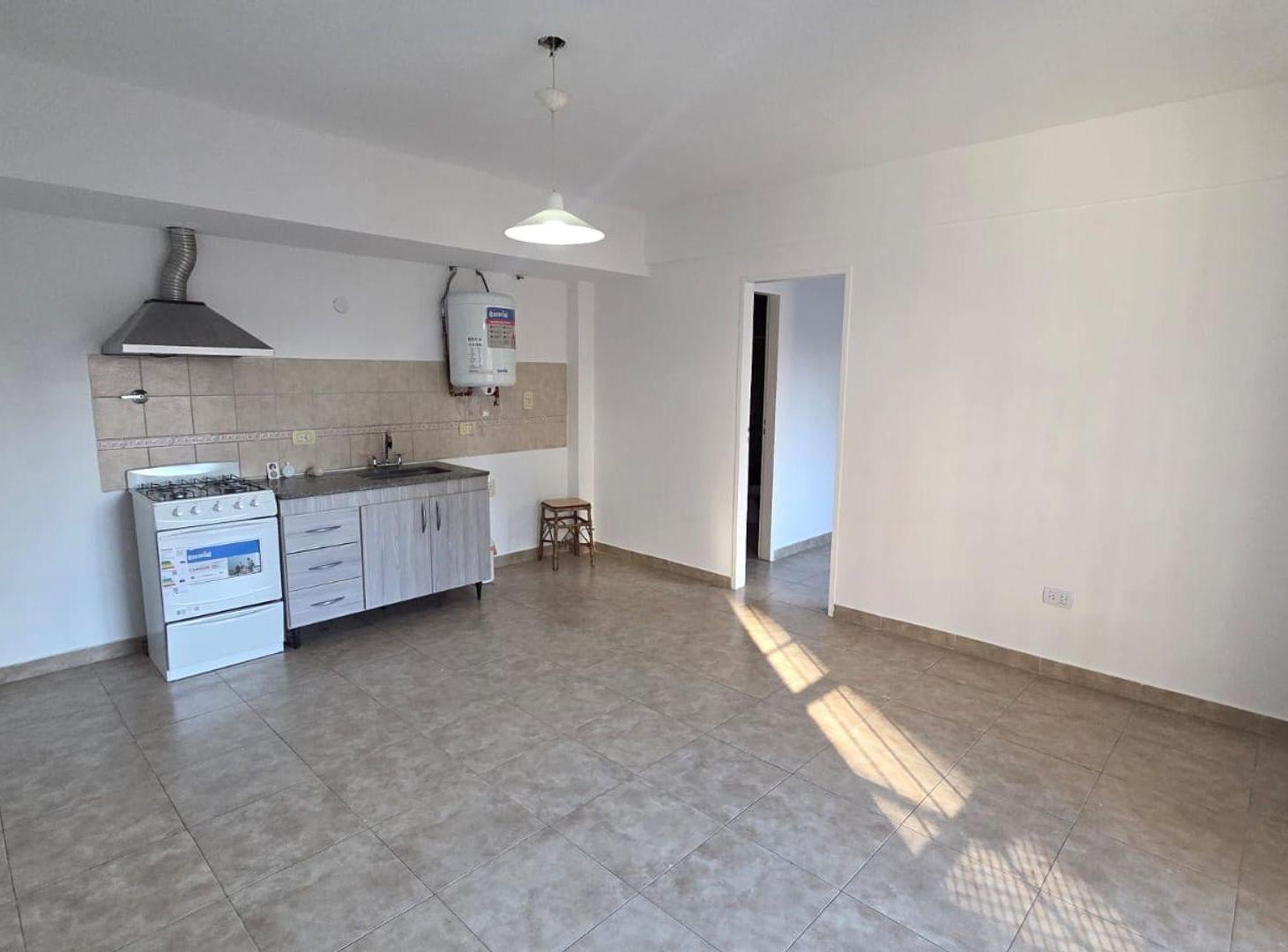 Foto de ALQUILER DEPARTAMENTO 2 AMBIENTES CON BALCON MORON, imagen 4