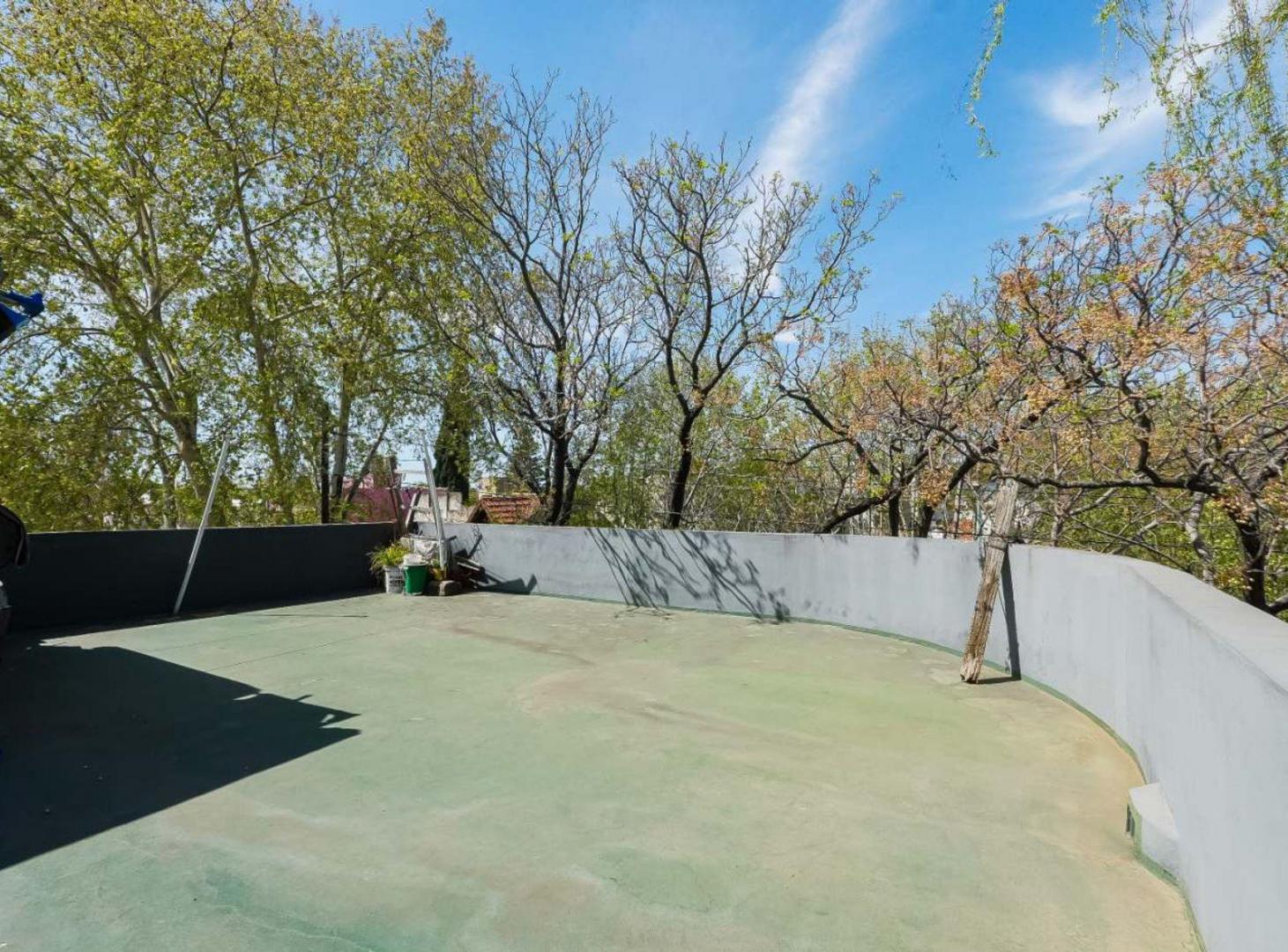 Foto de CASA 4 AMBIENTES ESQUINA CON TERRAZA EN BANFIELD, imagen 5