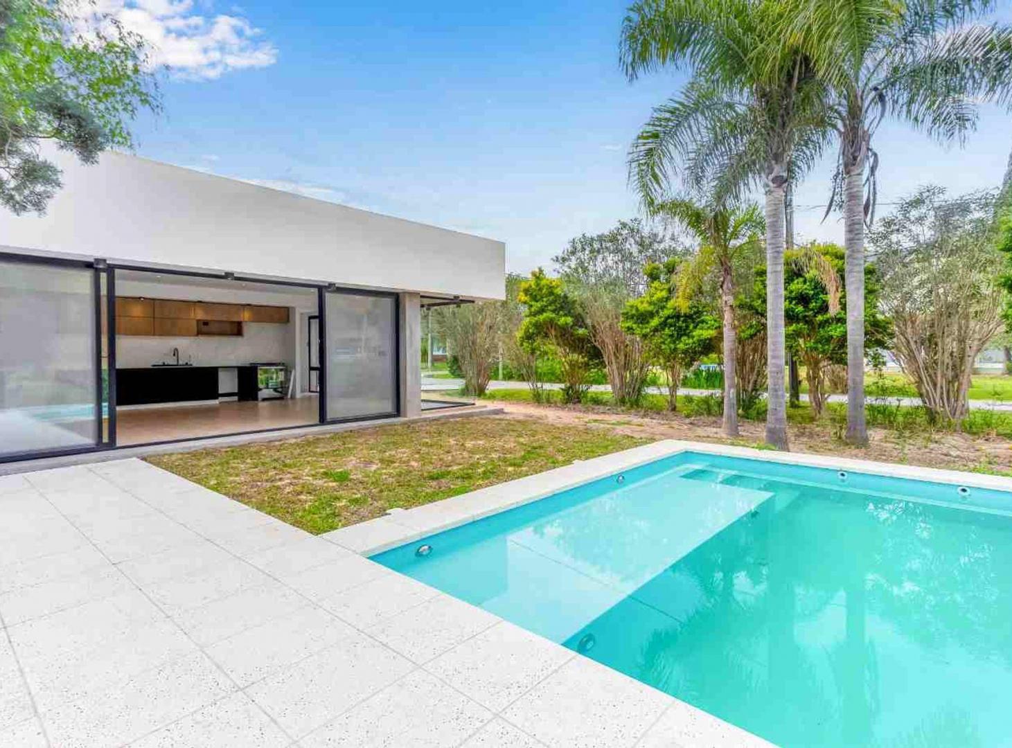 Foto de Casa a estrenar en Club Náutico Escobar, imagen 1