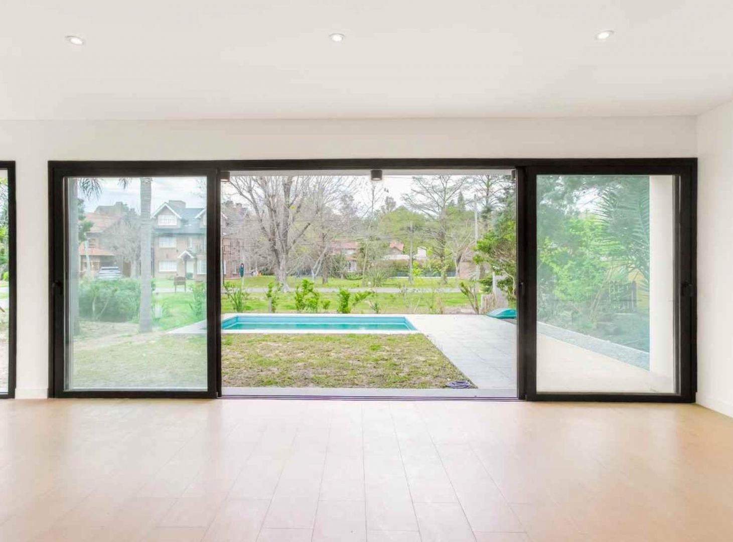 Foto de Casa a estrenar en Club Náutico Escobar, imagen 2