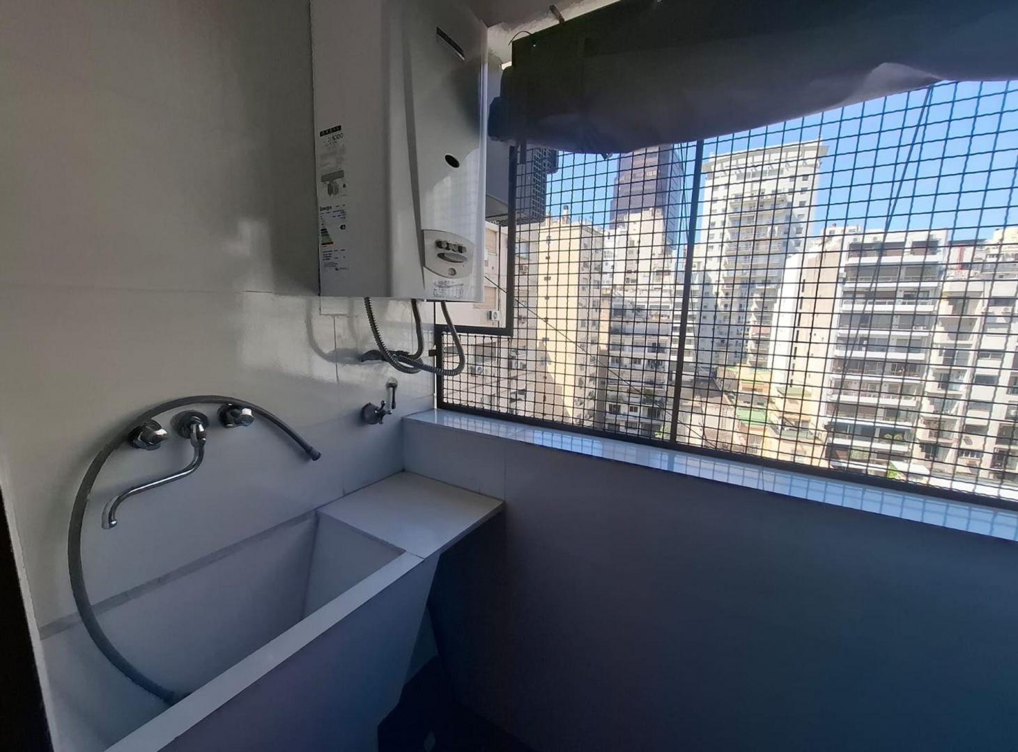 Foto de VENTA DEPTO. 3 AMB-PISO 10-LUMINOSO-RECOLETA, imagen 3