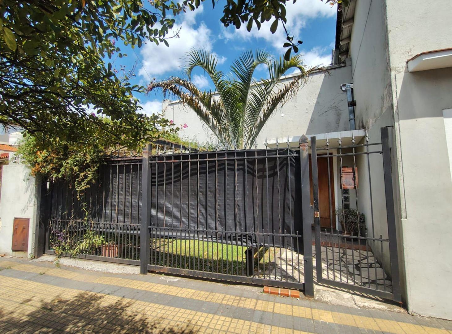 Foto de Venta Casa 4 ambientes Escalada, imagen 1