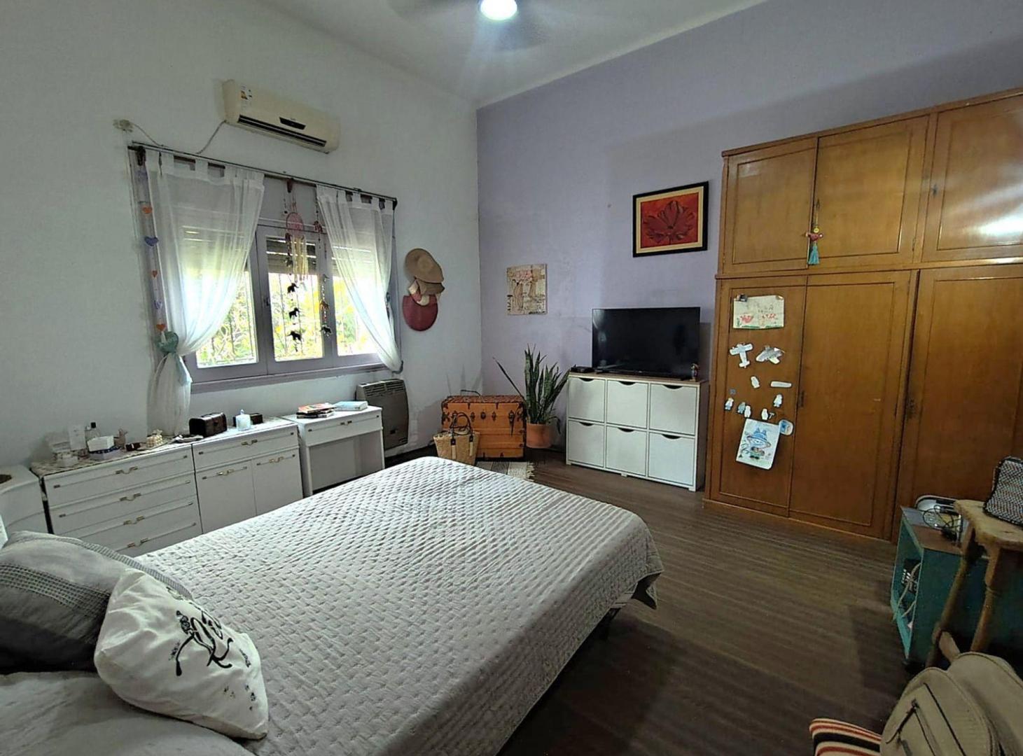 Foto de Venta Casa 4 ambientes Escalada, imagen 3