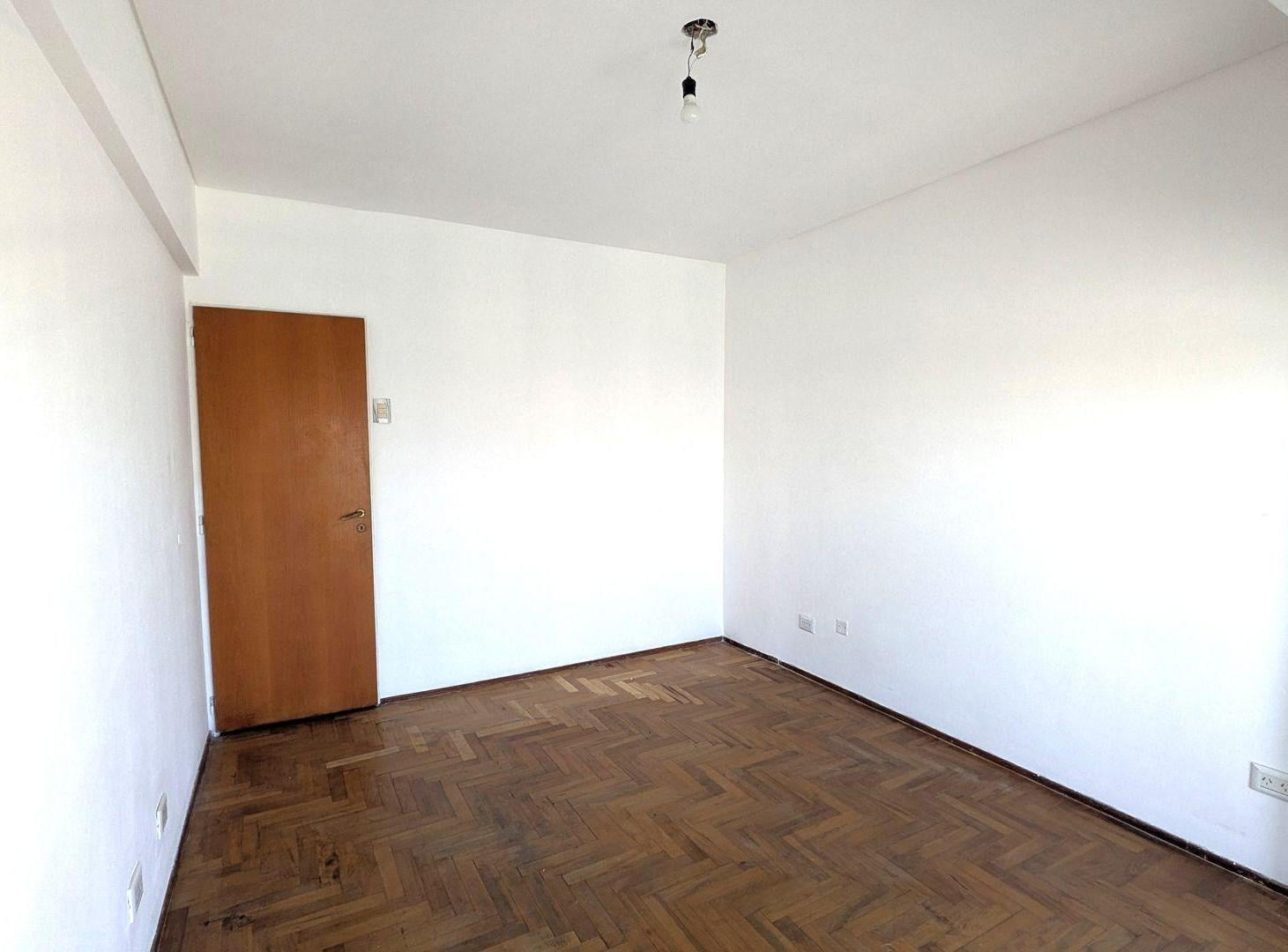 Foto de ALQUILER 2 AMB CON BALCON SUBTE E Y H APTO MASCOTA, imagen 3