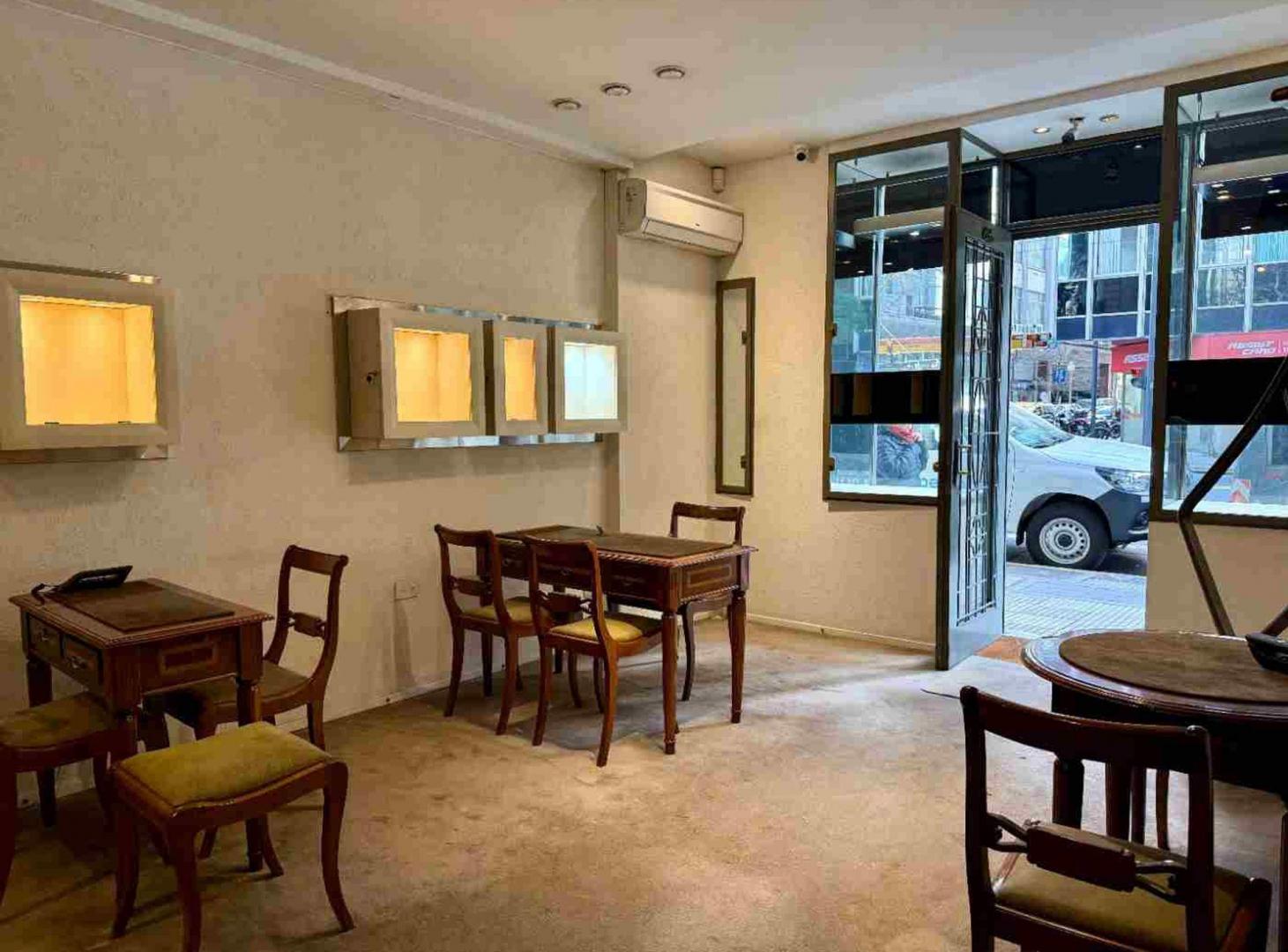 Foto de LOCAL 88 M² SOBRE AV. SANTA FE GRAN VISIBILIDAD, imagen 4
