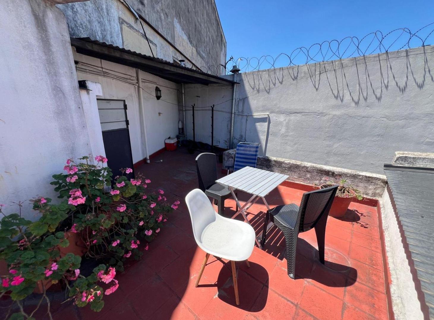 Foto de VENTA CASA 3 AMBIENTES TERRAZA AVELLANEDA, imagen 1