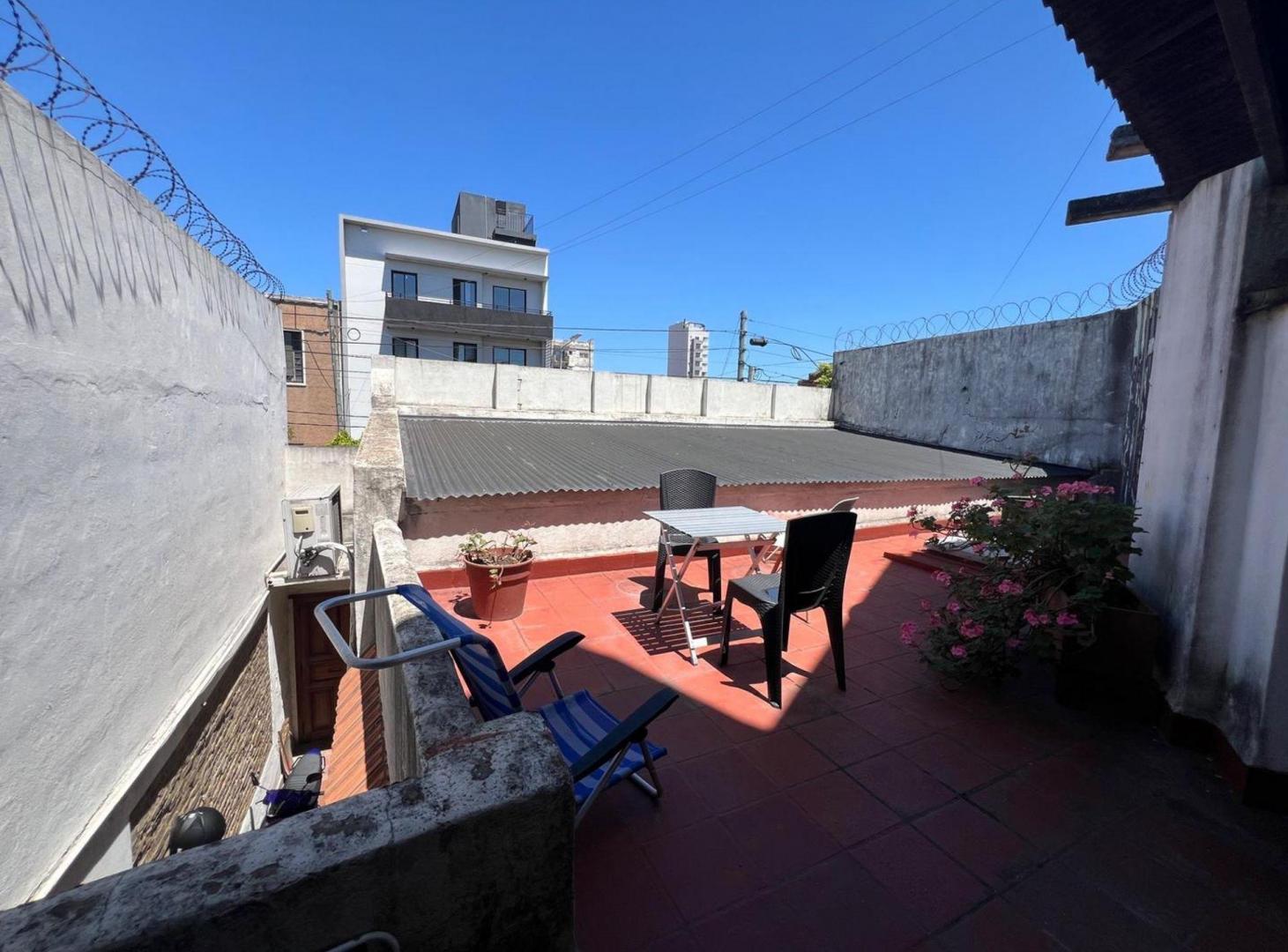 Foto de VENTA CASA 3 AMBIENTES TERRAZA AVELLANEDA, imagen 2