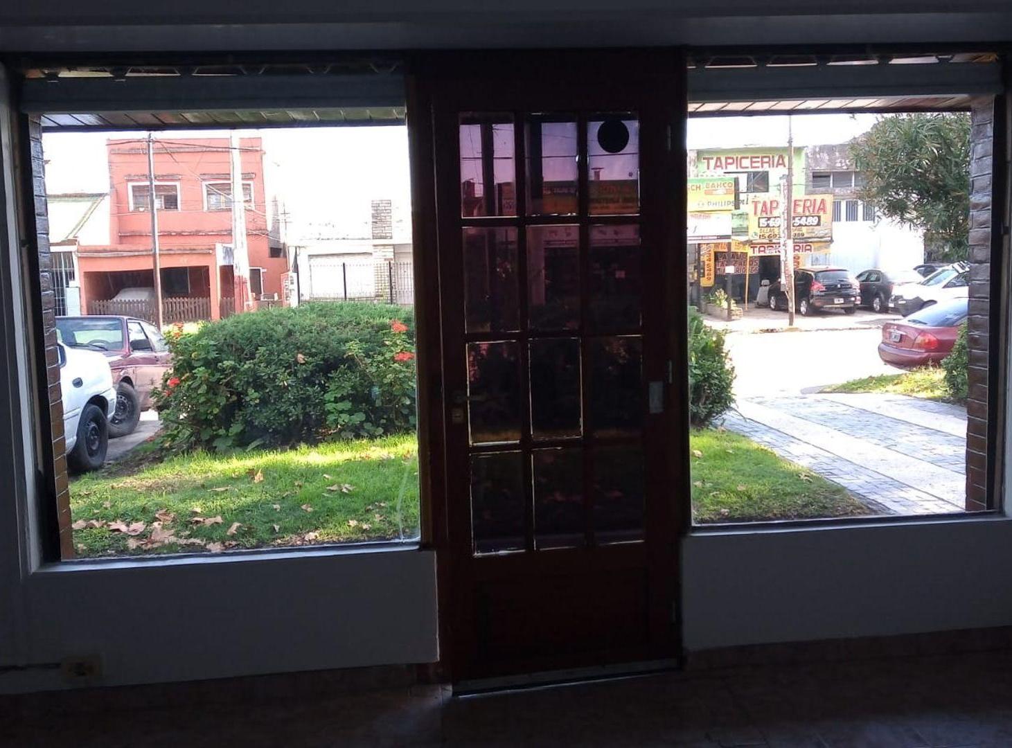 Foto de ALQUILER DE LOCAL COMERCIAL EN LANÚS, imagen 5