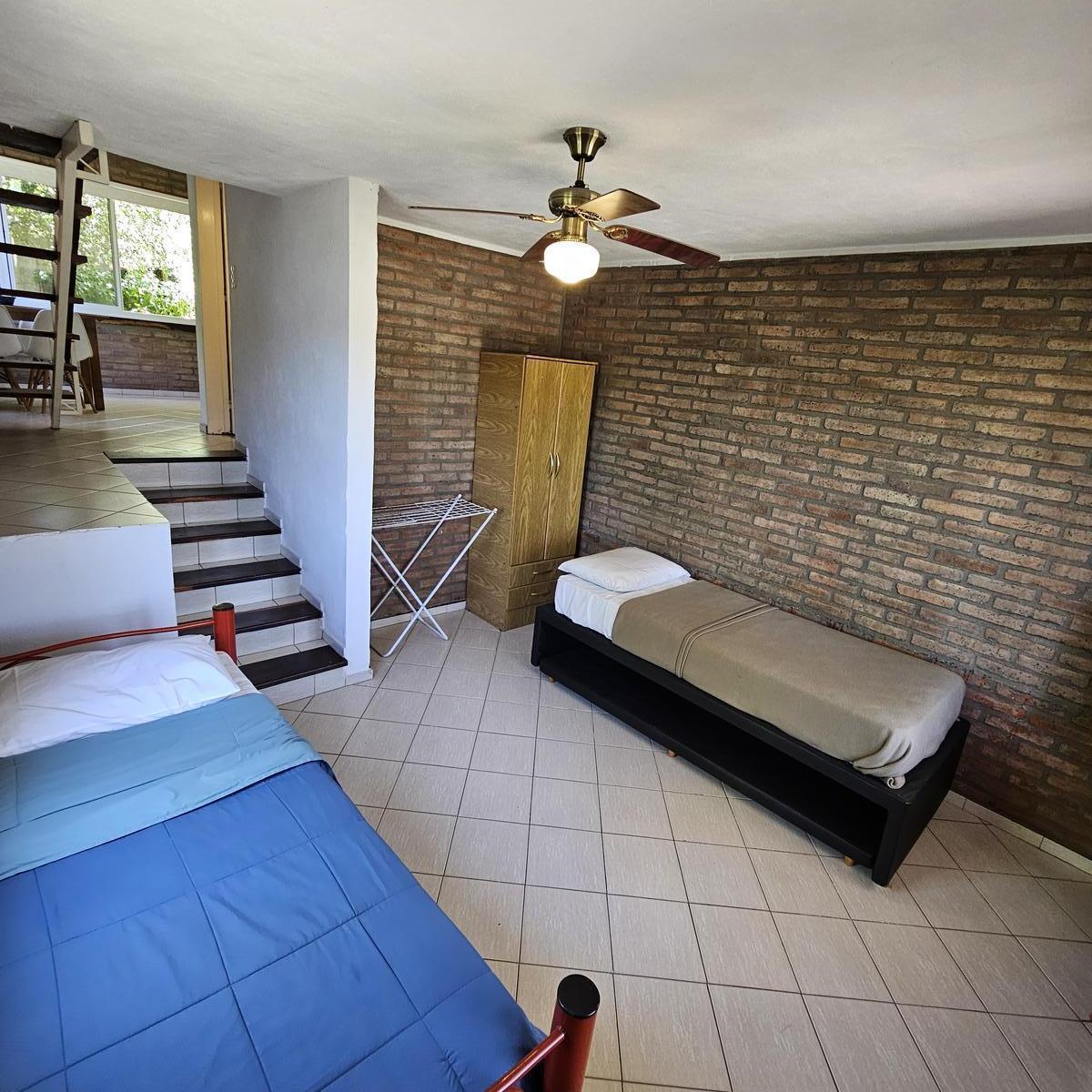 Foto de COMPLEJO DE 8 CABAÑAS CON VISTA AL LAGO, 4000MT2 DE LOTE - CALLE, imagen 2