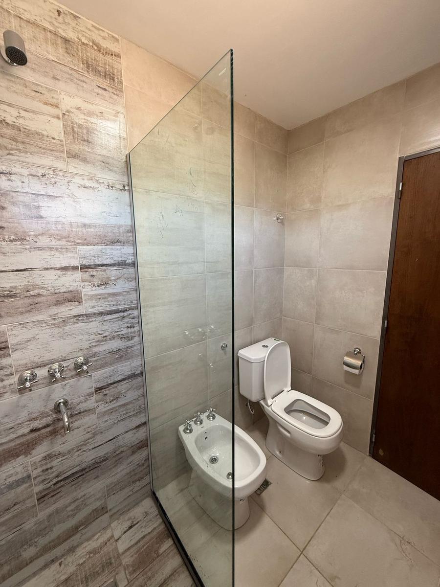 Casa en Venta en Villa Santa Cruz del Lago 2 Dorm. 5