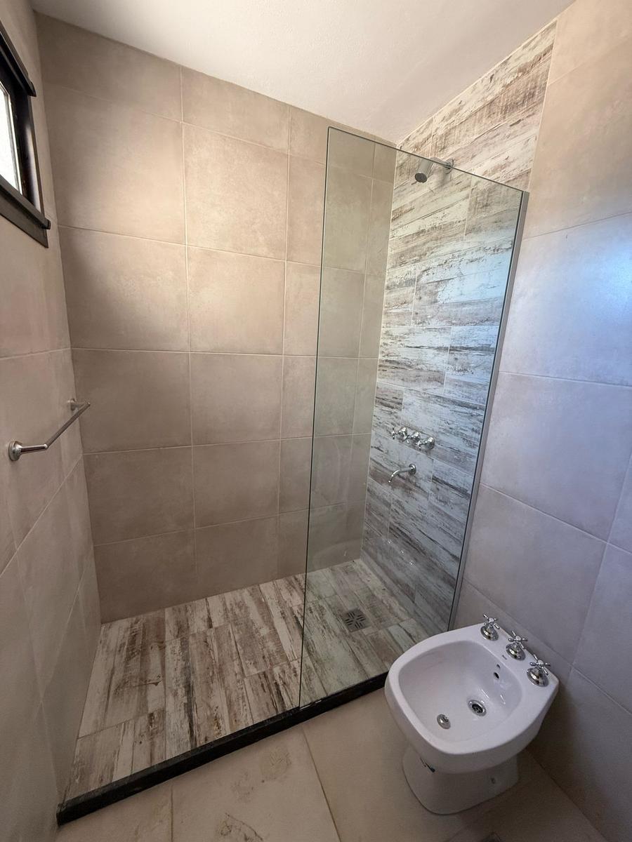Casa en Venta en Villa Santa Cruz del Lago 2 Dorm. 3