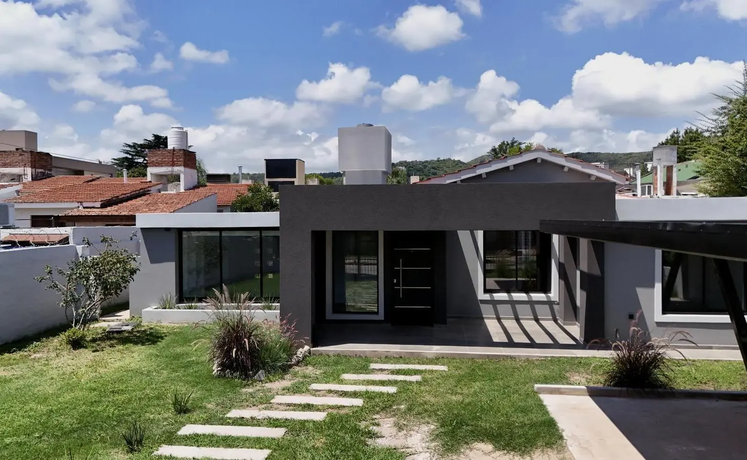 Casa con 4 dormitorios en venta en Barrio Santa Rita 5