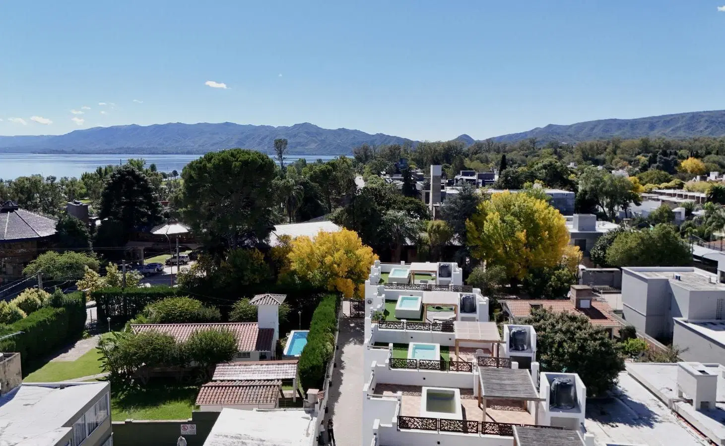 Duplex a estrenar en venta en Barrio Santa Rita a 50 metros de la costanera 2